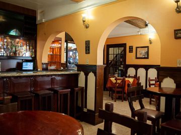 Excelente Oportunidad En Inversión Turística , Hotel En Venta , Zona Exclusiva De Miraflores