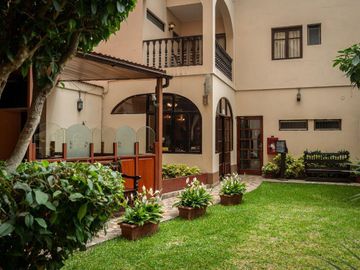 Excelente Oportunidad En Inversión Turística , Hotel En Venta , Zona Exclusiva De Miraflores