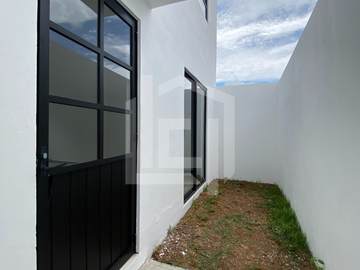 Casa en Venta con Terraza en Actopan, Hgo, a 200 metros del libramiento y cerca del Corredor de los Balnearios.