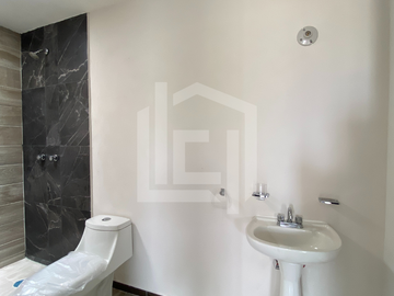 Casa en Venta con Terraza en Actopan, Hgo, a 200 metros del libramiento y cerca del Corredor de los Balnearios.