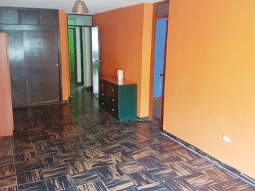 VIVE A UN PASO DE TODO EN URB. TUPAC AMARU - LA VICTORIA!!.. EXCLUSIVA CASA DE 2 PISOS Y AZOTEA (mmartinez lima1)