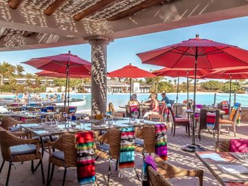 Residencia con alberca infinity privada, jacuzzi, jardín, terraza y bbq area Pacific Ocean, Cabo San Lucas.