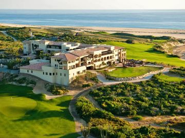 Residencia con alberca infinity privada, jacuzzi, jardín, terraza y bbq area Pacific Ocean, Cabo San Lucas.