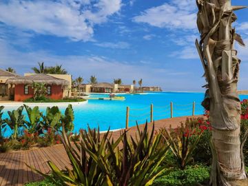 Residencia con alberca infinity privada, jacuzzi, jardín, terraza y bbq area Pacific Ocean, Cabo San Lucas.