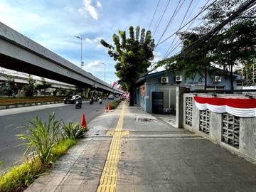 DIJUAL RUANG USAHA JL RAYA TANJUNG BARAT, JAKSEL