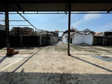 disewakan/ dijual  gudang terbuka dii raya kedung asem daerah kalirungkut transmart