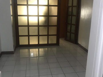 Makati Executive Tower II 1 Bedroom For Sale by Cityland