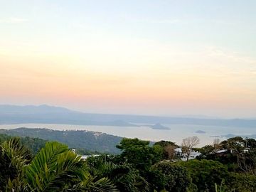Pre-Owned Old House Overlooking Taal Lake in San Jose, Tagaytay City Cavite