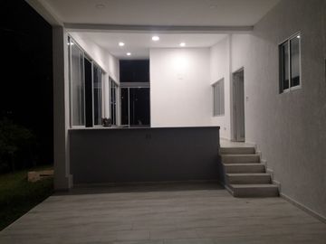 VENTA DE FINCA CAMPESTRE UBICADA EN UN LOTE DE 22.500 M2 DE LOS CUALES 15.000 M2 SON SEMIPLANOS, MANIZALES CALDAS