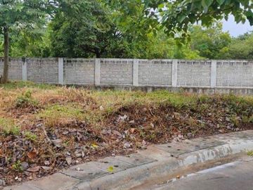HOUSES FOR SALE AT PACIFIC GRAND VILLAS IN SUBABASBAS IN MACTAN, LAPU-LAPU CITY, CEBU