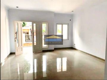 Rumah 2 Lantai Cantik Full Renov di Raffles Hills Cibubur P3.076/23