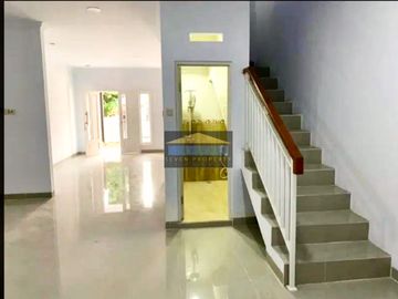 Rumah 2 Lantai Cantik Full Renov di Raffles Hills Cibubur P3.076/23