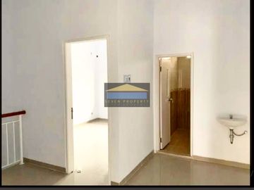 Rumah 2 Lantai Cantik Full Renov di Raffles Hills Cibubur P3.076/23
