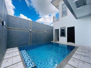 BRAND NEW SEMI-FURNISHED MODERN CHIC HOME NEAR CLARK AND ROCKWELL ANGELES CITY
