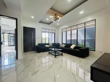 BRAND NEW SEMI-FURNISHED MODERN CHIC HOME NEAR CLARK AND ROCKWELL ANGELES CITY