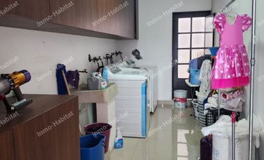 CASA EN VENTA CON ALBERCA EN LA ENCOMIENDA , GENERAL ESCOBEDO, NUEVO LEON.