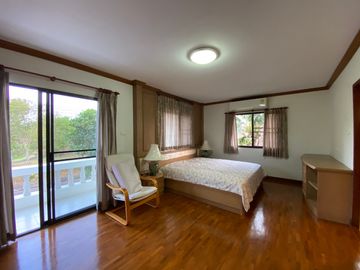 4 Bed house for sale in San Khampeang, Chiang Mai