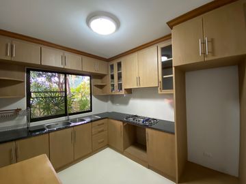 4 Bed house for sale in San Khampeang, Chiang Mai