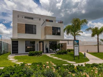 Casa con terraza alberca a 15 minutos de Cuernavaca en Xochitepec Morelos