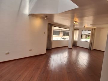 VENTA DEPARTAMENTO SECTOR ELOY ALFARO Y GRANADOS