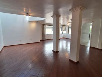VENTA DEPARTAMENTO SECTOR ELOY ALFARO Y GRANADOS