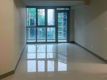 Condo for Sale in Uptown Parksuites, BGC, Taguig. 1Bedroom 1BR Nr. Uptown Mall, St. Lukes, BGC High Street