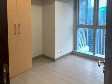 Condo for Sale in Uptown Parksuites, BGC, Taguig. 1Bedroom 1BR Nr. Uptown Mall, St. Lukes, BGC High Street