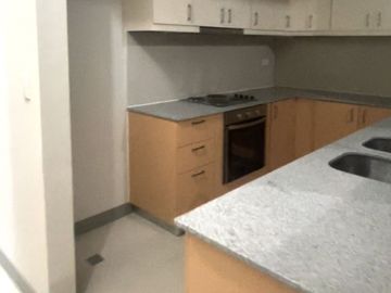 Condo for Sale in Uptown Parksuites, BGC, Taguig. 1Bedroom 1BR Nr. Uptown Mall, St. Lukes, BGC High Street