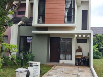 Disewakan Rumah Cluster Fiore  Foresta BSD City Tangerang Semi Furnished Bagus Nyaman Siap Huni Lokasi Strategis