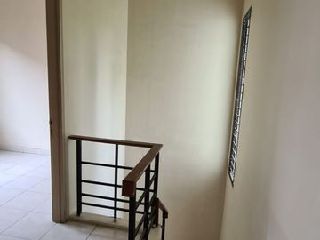 Disewakan Rumah Cluster Fiore  Foresta BSD City Tangerang Semi Furnished Bagus Nyaman Siap Huni Lokasi Strategis