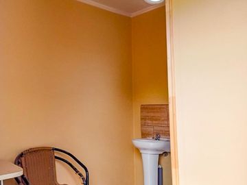 🏠León Propiedades vende moderna casa estilo mediterraneo en sector Cuyuncavi Alto🏠
