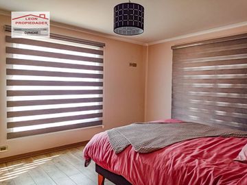 🏠León Propiedades vende moderna casa estilo mediterraneo en sector Cuyuncavi Alto🏠