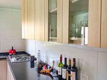 🏠León Propiedades vende moderna casa estilo mediterraneo en sector Cuyuncavi Alto🏠