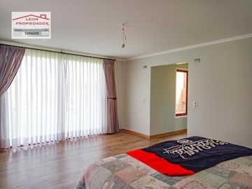 🏠León Propiedades vende moderna casa estilo mediterraneo en sector Cuyuncavi Alto🏠