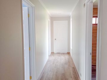 🏠León Propiedades vende moderna casa estilo mediterraneo en sector Cuyuncavi Alto🏠