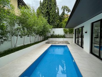 FOR SALE: BRAND NEW MODERN HOUSE IN AYALA ALABANG