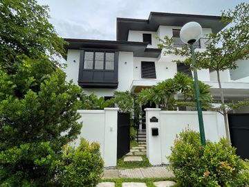 FOR SALE: BRAND NEW MODERN HOUSE IN AYALA ALABANG