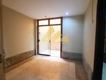 VENDO EXCELENTE CASA EN COMAS - PRECIO DE OCASIÓN