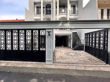 Rumah Ready Mewah Murah Dekat Jalan Raya Kalibata Pejaten Jakarta Selatan