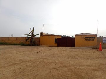 VENTA DE AMPLIO TERRENO EN CONDOMINIO PRIVADO EN CHINCHA - ICA
