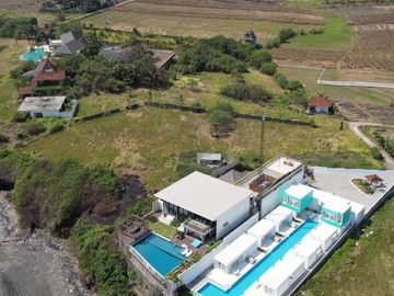 2 unit villa in Beraban Beach Selemadeg tabanan