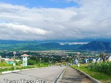 Fmetro manila hills- brgy san jose Rodriguez montalban rizal near litex commonwealth  6kms away from Quezon City Boundary  EATURES AND AMENITIES   * 2