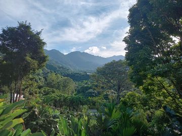 CASA QUINTA CAMPESTRE AMOBLADA CON PISCINA EN MINCA SANTA MARTA