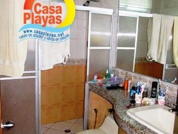 Casa grande y moderna de Venta en Playas Villamil, via a Data km 3.5
