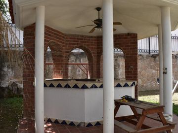 LAS CAÑADAS ZAPOPAN CASA EN VENTA EN COTO LA NORIA ESTILO EUROPEO