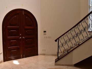 LAS CAÑADAS ZAPOPAN CASA EN VENTA EN COTO LA NORIA ESTILO EUROPEO