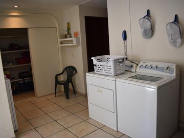 LAS CAÑADAS ZAPOPAN CASA EN VENTA EN COTO LA NORIA ESTILO EUROPEO