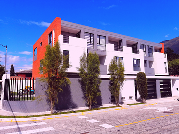 Casa en Venta Sector la Pampa Dentro de Urbanizacion segura