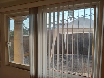 CASA EN CONDOMINIO CON VIGILANCIA EN BURGOS BUGAMBILIAS
