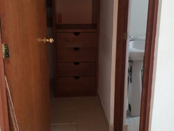 CASA EN CONDOMINIO CON VIGILANCIA EN BURGOS BUGAMBILIAS